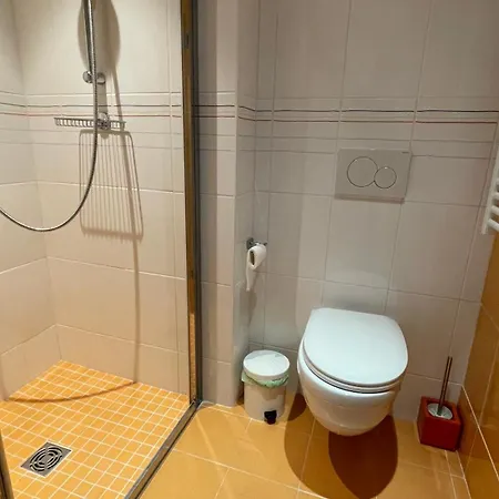 Modern Two Bedroom Right Next To The Apartment Cannes